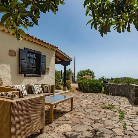Mit Privatpool Fuer 4 Personen Ca 70 Qm In Vega De San Mateo, Gran Canaria Binnenland Gran Canaria